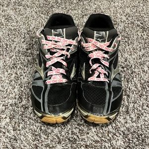 Women’s Mizuno volleyball shoes.